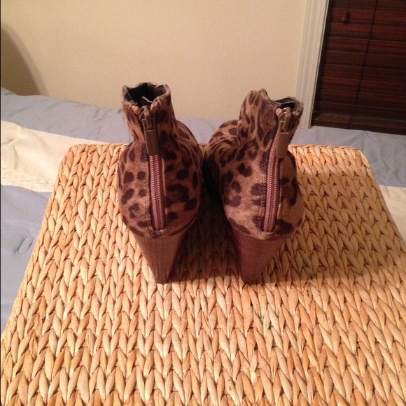 Wedges - Picture 3 of 4