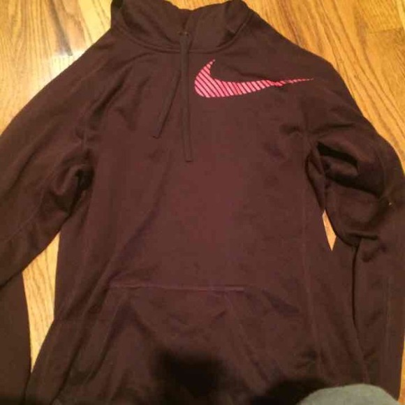 Nike sweatshirt