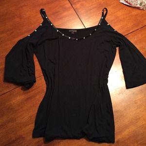 RESERVED PLS DO NOT BUY Guess black top