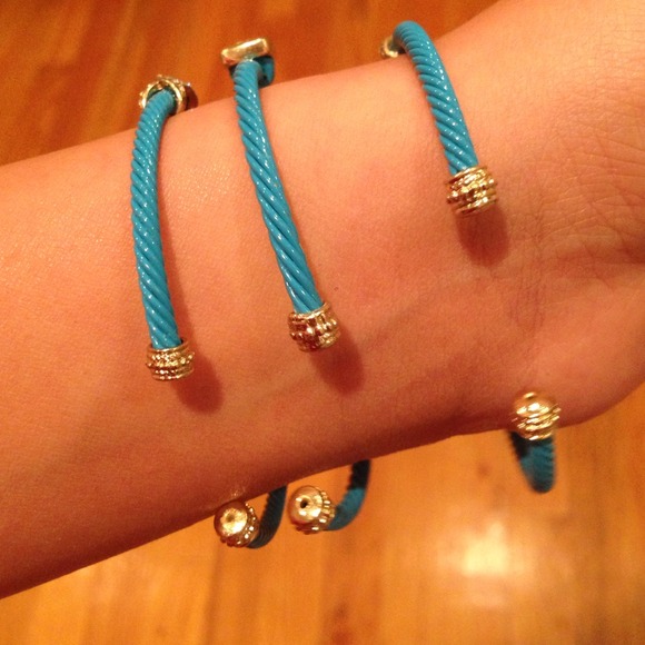 Turquoise bangles - Picture 2 of 3