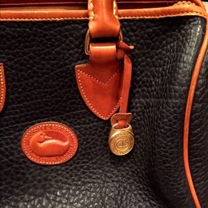 Dooney & Bourke Bags - Vintage Dooney and Bourke Navy Handbag Dooney & Bourke Bags - Vintage Dooney and Bourke Navy Handbag