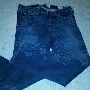Flower Hollister jeans size 5