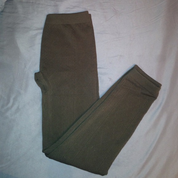 Quilted footless tights/leggings.