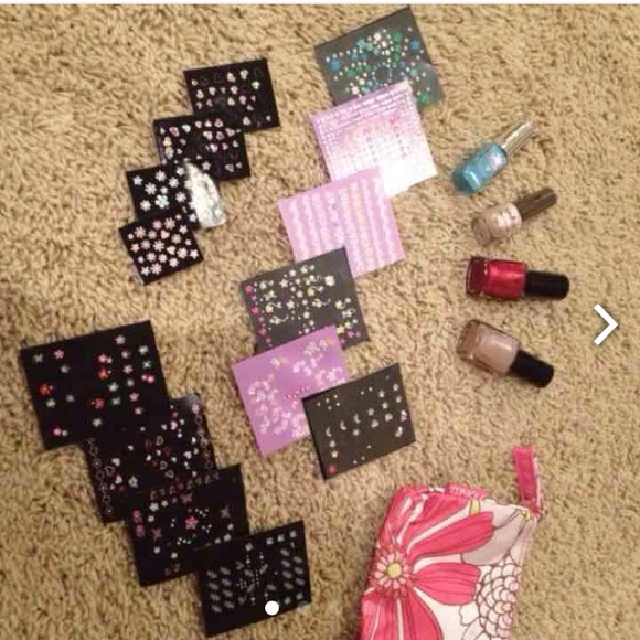 Nail kit