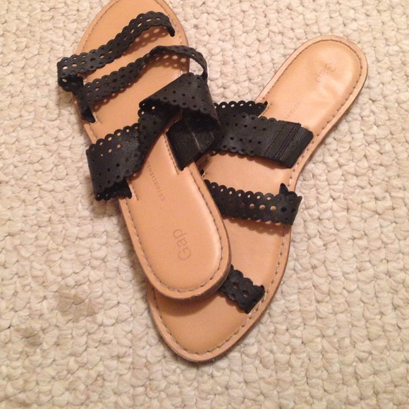 Gap summer sandal