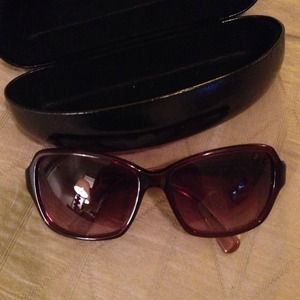 Coach Burgundy toned sunglasses