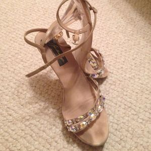 The perfect pageant/prom shoe!