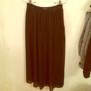 Long black maxi skirt
