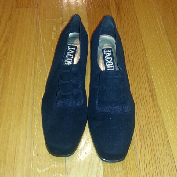 NWOT Vintage Jaqcques Black block heels. Size 6. - Picture 2 of 4