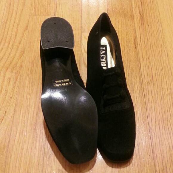 NWOT Vintage Jaqcques Black block heels. Size 6. - Picture 3 of 4