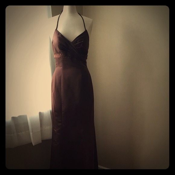 Stunning chocolate floor length gown - Picture 1 of 4