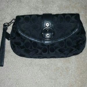 Coach clutch/wristlet