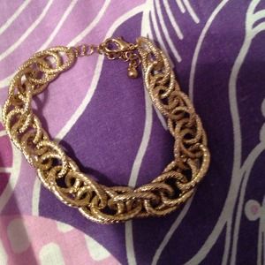 Gold chain bracelet