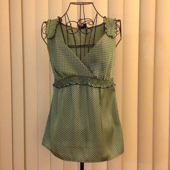 🌺🌺LOFT silky Blouse -Green and Black print🌺🌺
