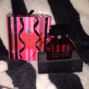 VS Limited Edition Bombshell Seduction