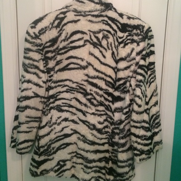Vintage Zebra Jacket - Picture 3 of 4