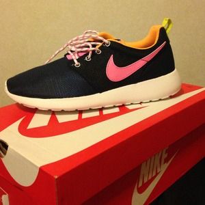Nike Roshes