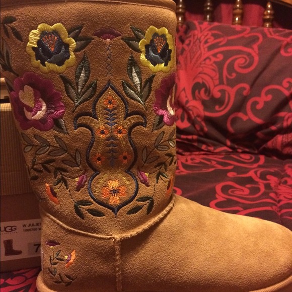 Ugg boots ‼️FINAL PRICE‼️ - Picture 3 of 4