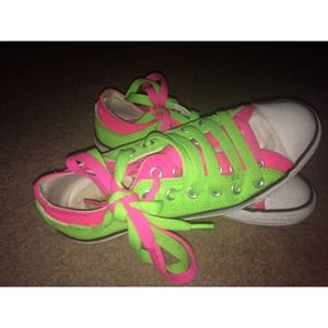 Converse Bundle