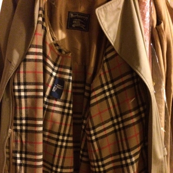 Sold $235 Authentic Burberry Size 10 Trench - Picture 4 of 4