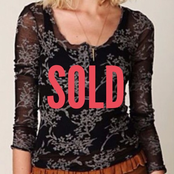 🚫SOLD🚫 Violet Harmon burnout Henley BLACK