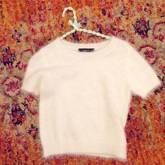 Fuzzy short sleeve sweater top. White