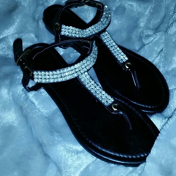 BNWOT **hOt lil  thOng fLatSs**