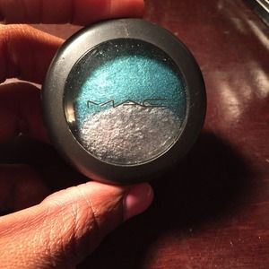 MAC blue sorcery eyeshadow duo.