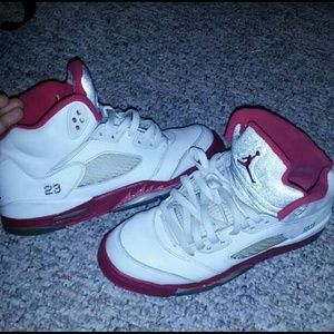 Jordan 5 scarlets