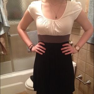 SOLD!! Body Central Cotton Dress Black White Grey