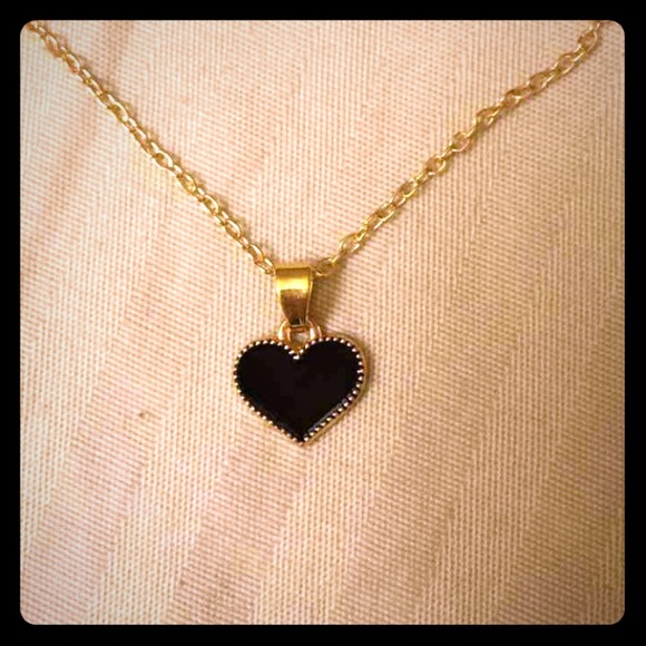 Cute black heart pendant necklace..!!