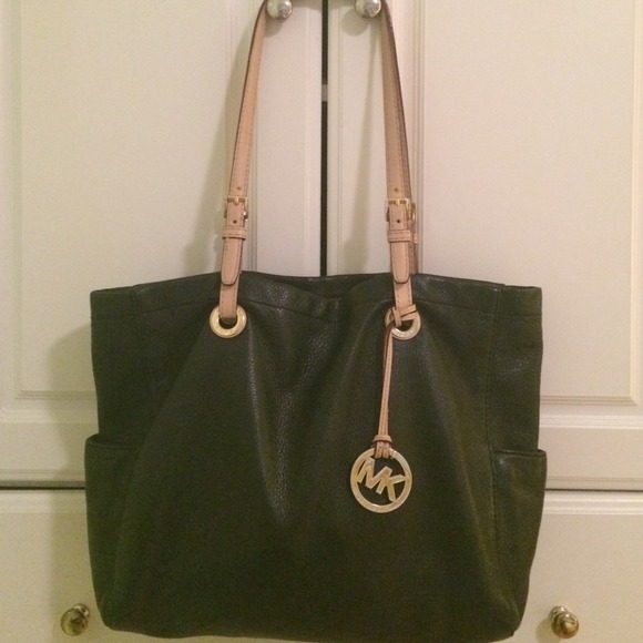 100% Authentic Michael Kors Leather Purse