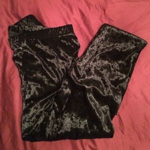 Black crushed velvet leggings
