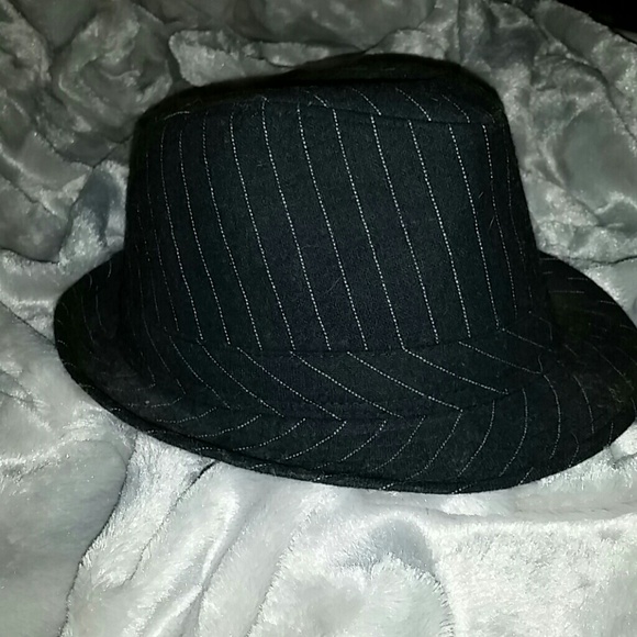 M.A.O ** PinStripE GanGsta HaT** - Picture 2 of 2