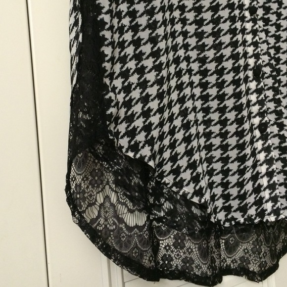 Chiffon and Lace, Black and White Button Up Blouse - Picture 4 of 4