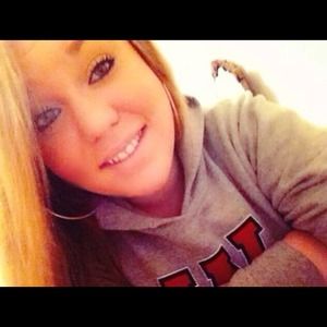 Meet your seller ☺️💋