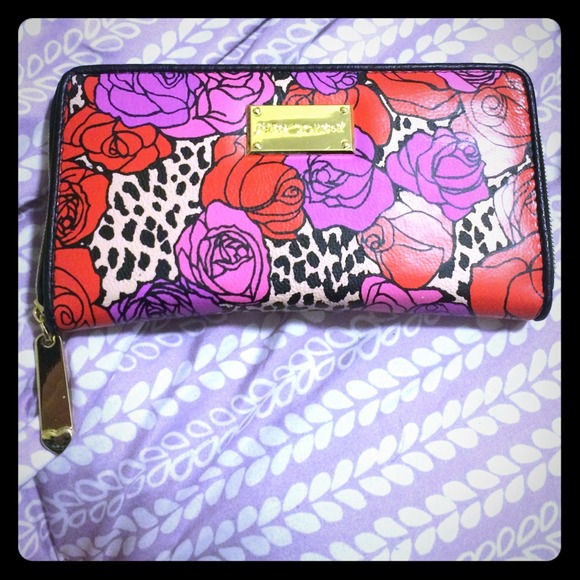Wallet Betsy Johnson