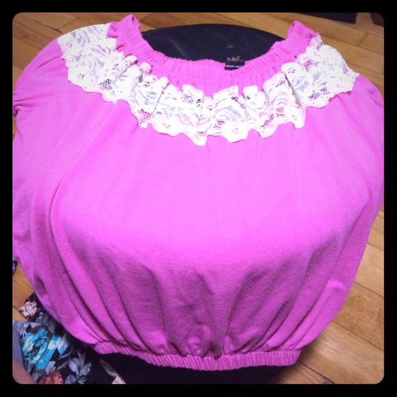 Cute pink top