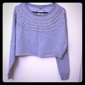 Cropped sweater with studs