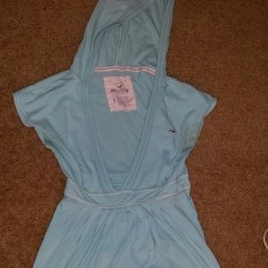 Hollister hooded shirt