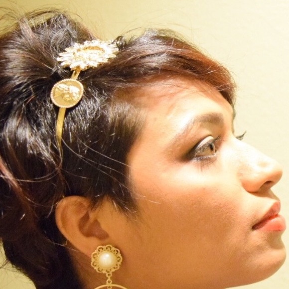 Hairband - Picture 3 of 3