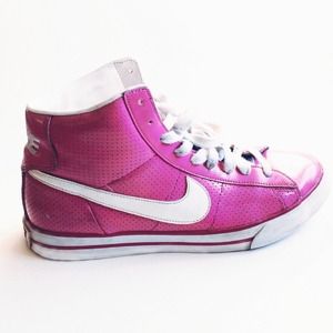 NIKE Sweet Classic High sneakers in magenta.