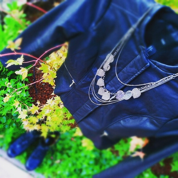 Necklace - Picture 2 of 2