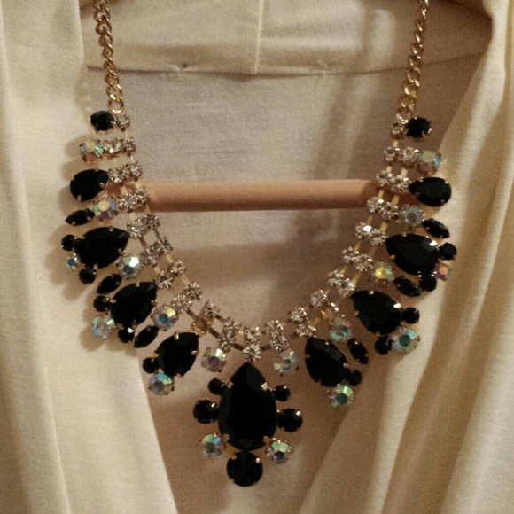 πHPπ RHINESTONE Statement Aurora Necklace Bib - Picture 3 of 4