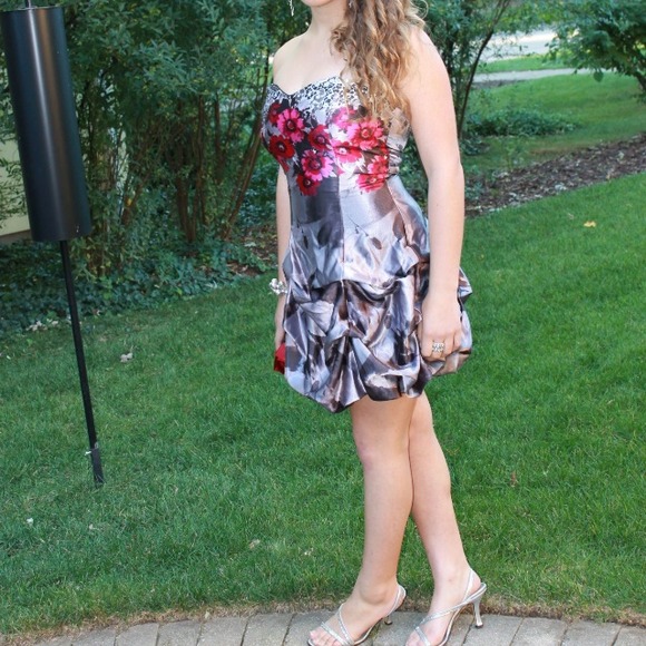Strapless gray party dress w/ pink and red flowers - Picture 3 of 3