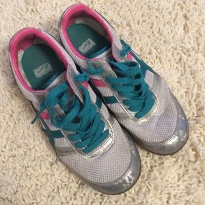 Asics onitsuka tiger size 7 tennis shoes