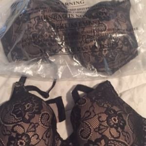 1 Motherhood 32C nursing bras