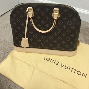 💕LV Alma, 100% Authentic💕