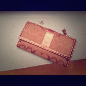 **GIFTED** Authentic COACH Jacquard Fabric Wallet