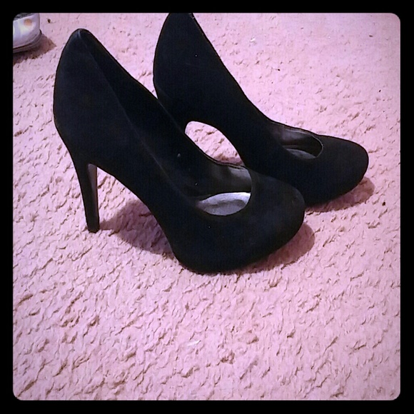 Jessica simpson black suede pumps